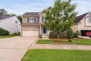 260 Vinewood Place, Holly Springs, NC 27540