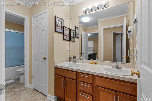 3962 Miracles Boulevard, Detroit, MI 48201