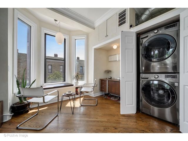 1135 W Webster Avenue 3, Chicago, IL 60614