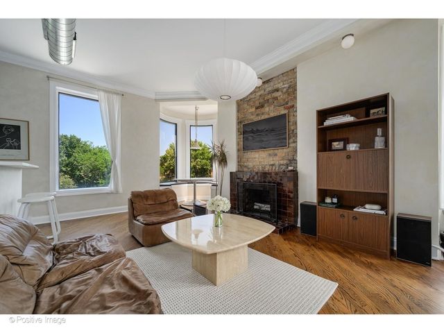 1135 W Webster Avenue 3, Chicago, IL 60614