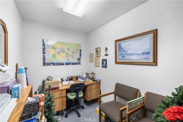6095 Atlantic Ave, Long Beach, CA 90805