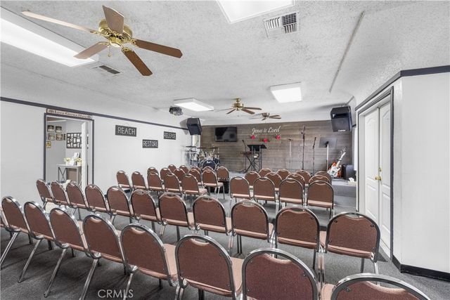 6095 Atlantic Ave, Long Beach, CA 90805