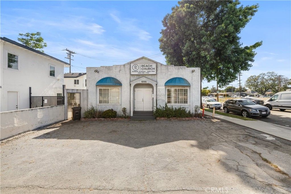 6095 Atlantic Ave, Long Beach, CA 90805
