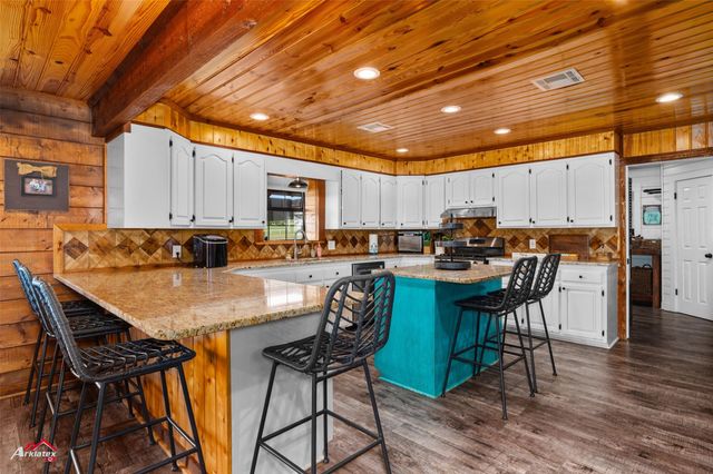 10073 Ferry Lake Road, Oil City, LA 71061
