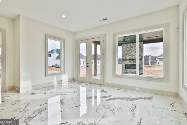 327 Ruffian Circle 68, Peachtree City, GA 30269