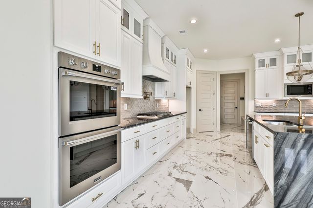 327 Ruffian Circle 68, Peachtree City, GA 30269