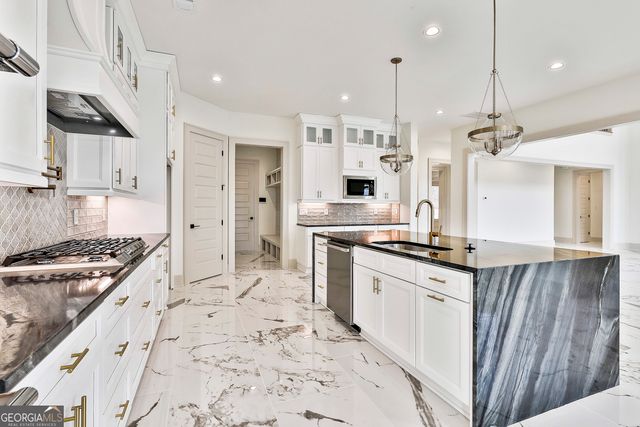 327 Ruffian Circle 68, Peachtree City, GA 30269