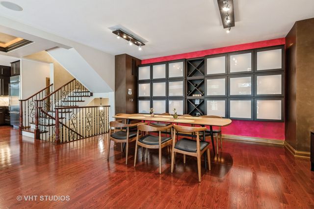 1867 Admiral Court, Glenview, IL 60026