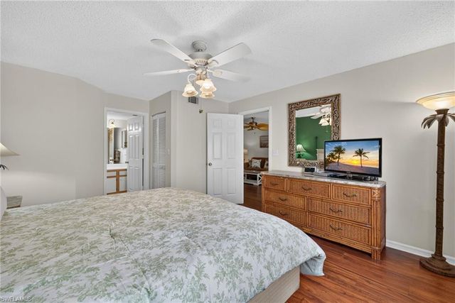 737 Landover CT 102, Naples, FL 34104