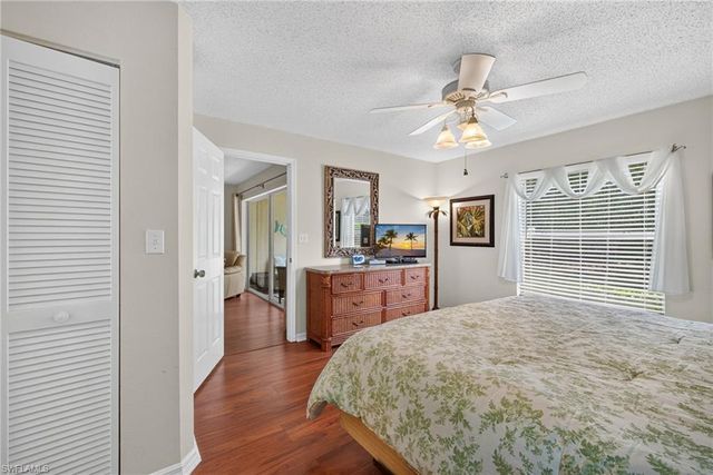 737 Landover CT 102, Naples, FL 34104