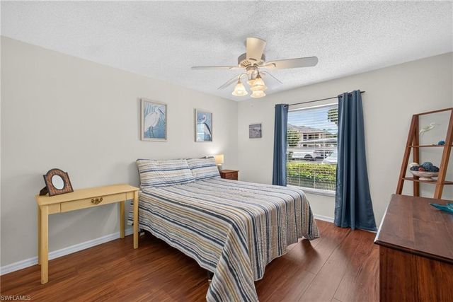 737 Landover CT 102, Naples, FL 34104