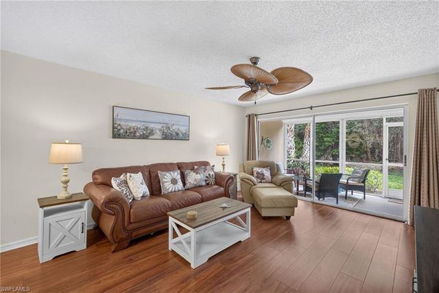 737 Landover CT 102, Naples, FL 34104