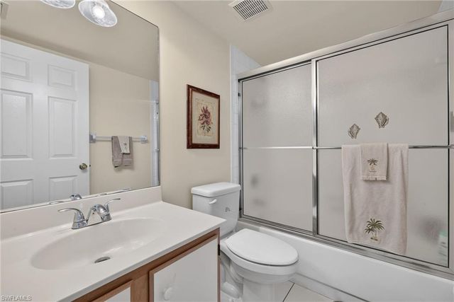737 Landover CT 102, Naples, FL 34104