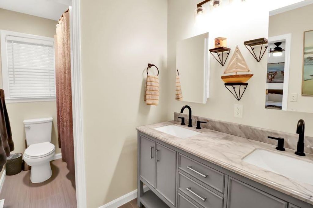 Image 24 of property listing at 108 Evance Court, Summerville, SC 29485