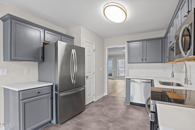 2813 Bedfordshire Court, Raleigh, NC 27604