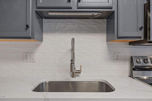 2813 Bedfordshire Court, Raleigh, NC 27604