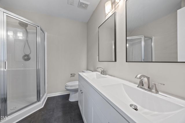 2813 Bedfordshire Court, Raleigh, NC 27604