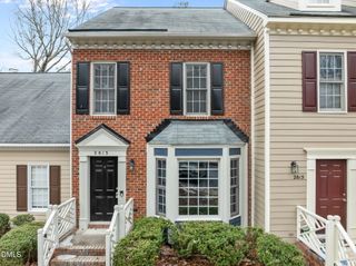 2813 Bedfordshire Court, Raleigh, NC 27604