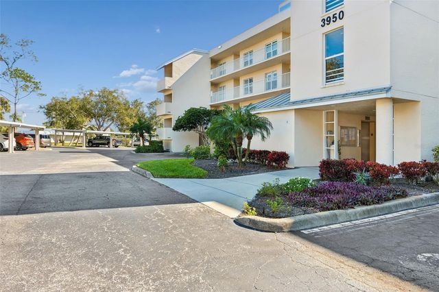 3950 IRONWOOD CIRCLE 103, Bradenton, FL 34209