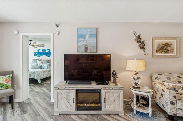 3950 IRONWOOD CIRCLE 103, Bradenton, FL 34209