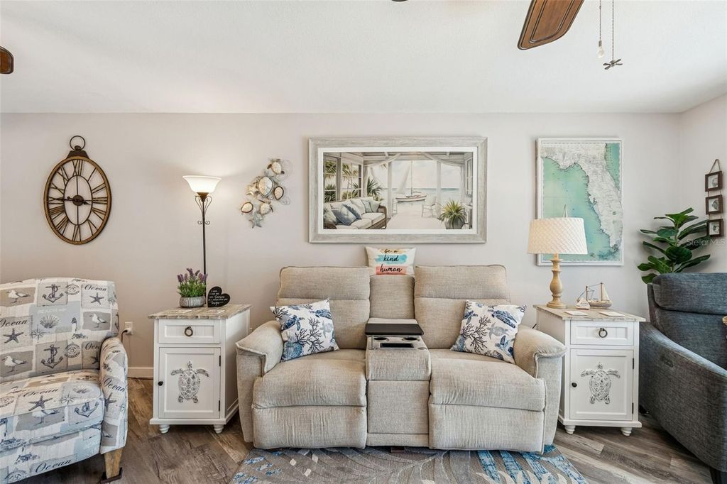 Image 34 of property listing at 3950 IRONWOOD CIRCLE 103, Bradenton, FL 34209