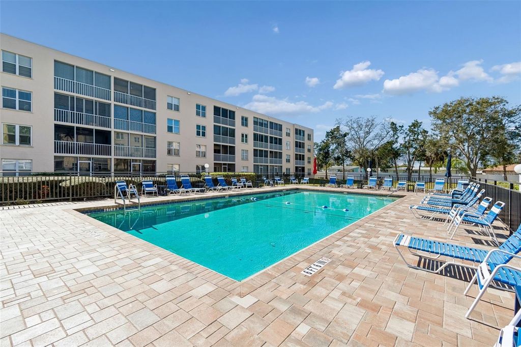 Image 44 of property listing at 3950 IRONWOOD CIRCLE 103, Bradenton, FL 34209