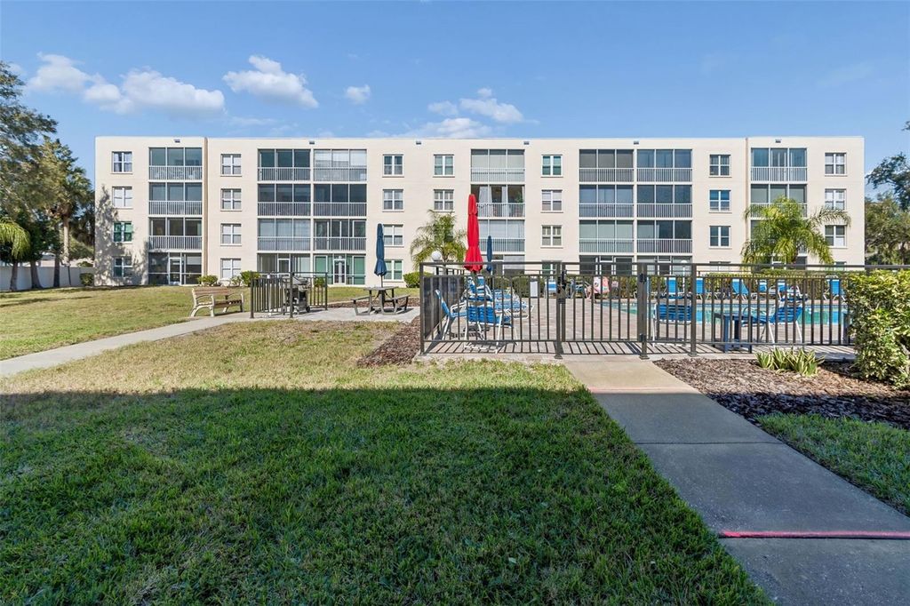 Image 55 of property listing at 3950 IRONWOOD CIRCLE 103, Bradenton, FL 34209