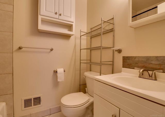 1873 Academy Street, Ferndale, MI 48220