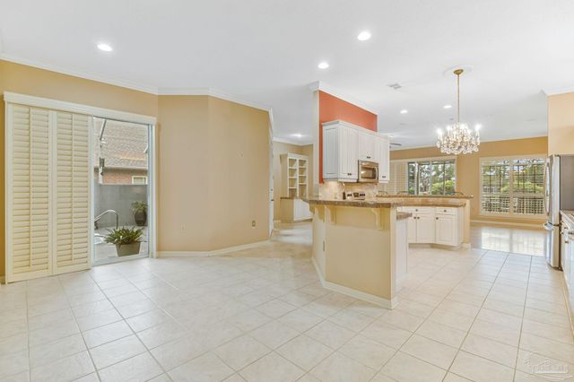4115 Oak Pointe Dr, Gulf Breeze, FL 32563