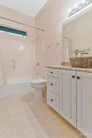 4115 Oak Pointe Dr, Gulf Breeze, FL 32563