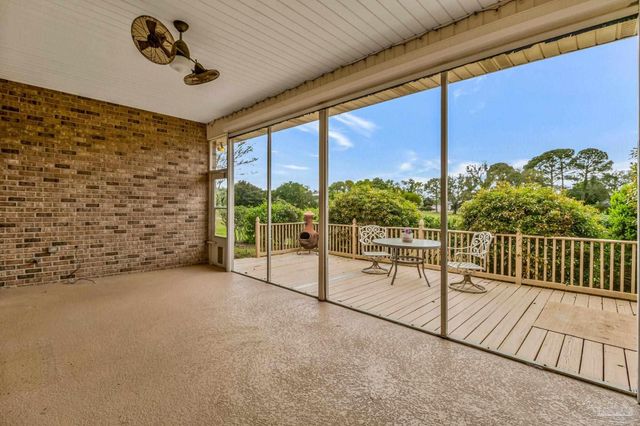 4115 Oak Pointe Dr, Gulf Breeze, FL 32563