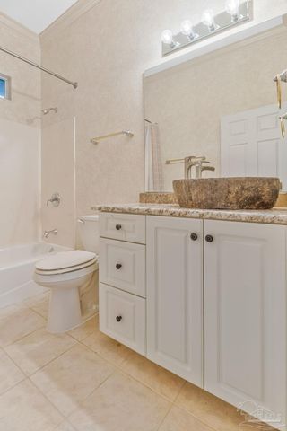 4115 Oak Pointe Dr, Gulf Breeze, FL 32563
