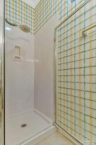 4115 Oak Pointe Dr, Gulf Breeze, FL 32563