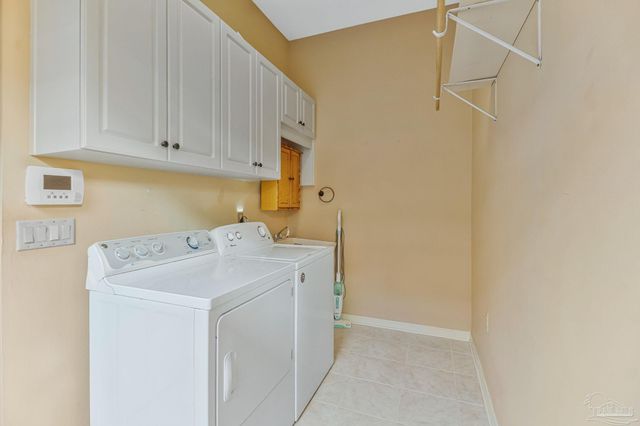4115 Oak Pointe Dr, Gulf Breeze, FL 32563
