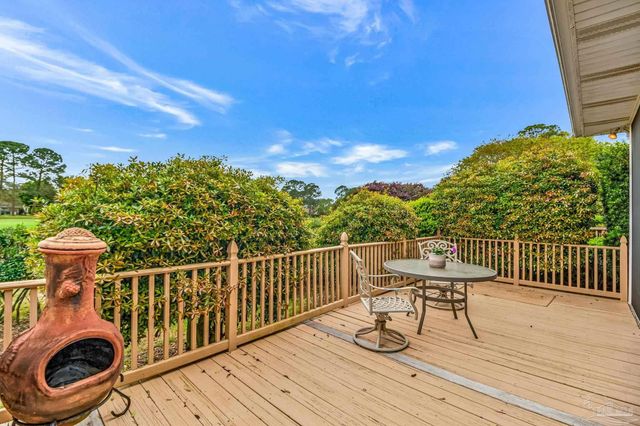 4115 Oak Pointe Dr, Gulf Breeze, FL 32563