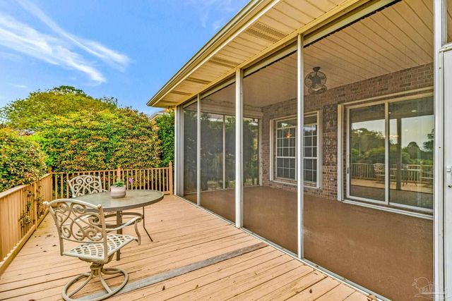 4115 Oak Pointe Dr, Gulf Breeze, FL 32563