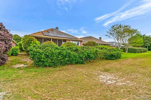4115 Oak Pointe Dr, Gulf Breeze, FL 32563