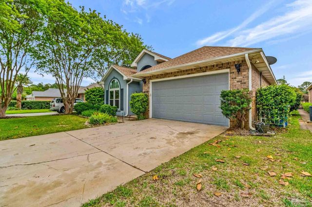 4115 Oak Pointe Dr, Gulf Breeze, FL 32563