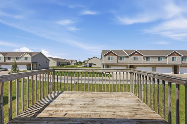 1224 S Beach Way, West Fargo, ND 58078
