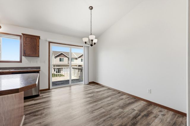 1224 S Beach Way, West Fargo, ND 58078