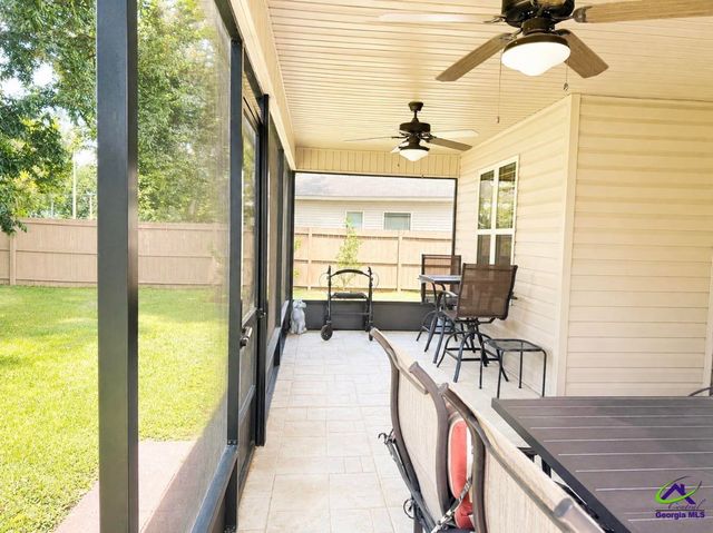 105 Mcewen Ct, Perry, GA 31069