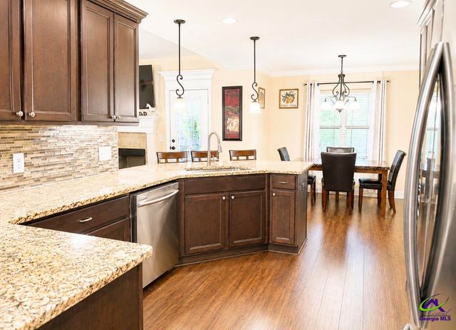 105 Mcewen Ct, Perry, GA 31069