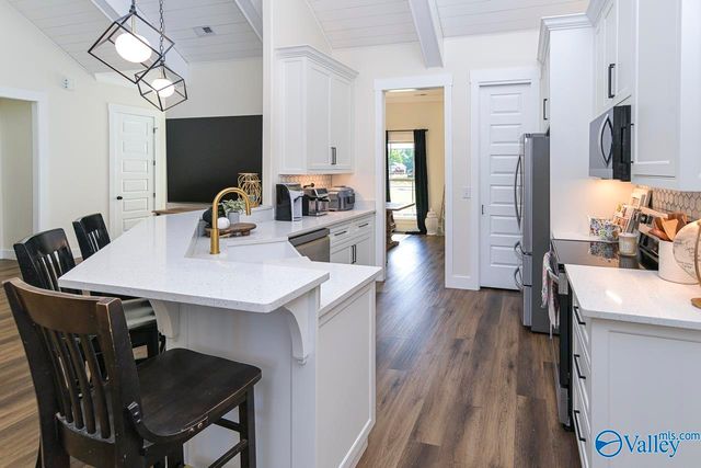 1649 Scott Road, Hazel Green, AL 35750