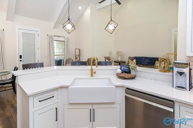 1649 Scott Road, Hazel Green, AL 35750