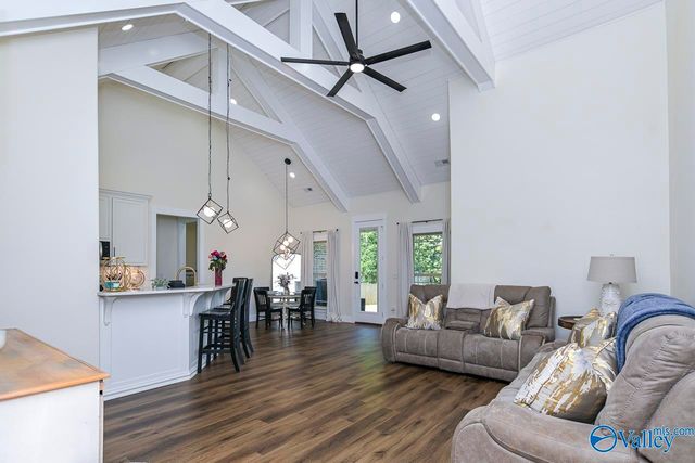 1649 Scott Road, Hazel Green, AL 35750