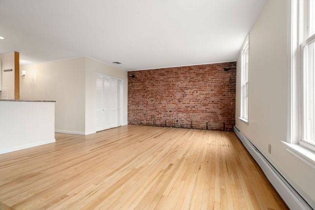 35 High St 3, Boston, MA 02129