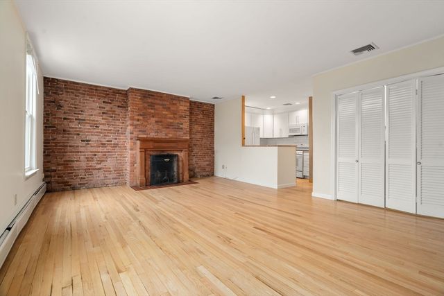 35 High St 3, Boston, MA 02129