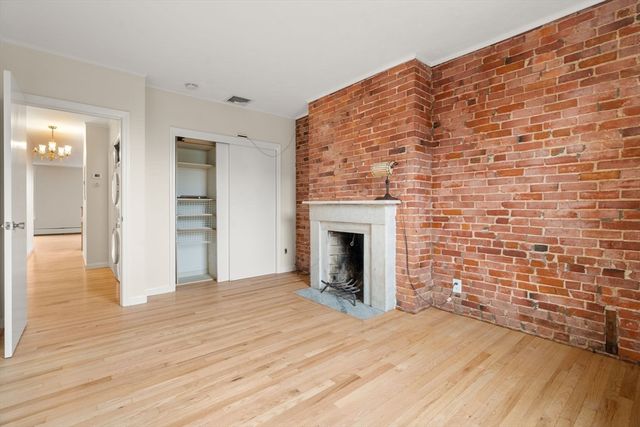 35 High St 3, Boston, MA 02129