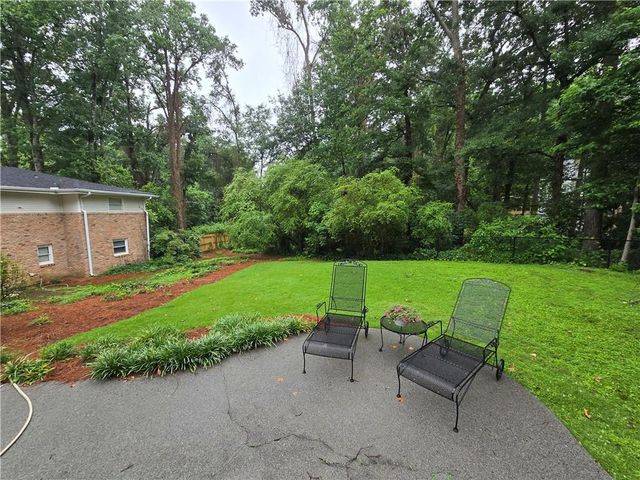2637 Sunny Lane SE, Marietta, GA 30067