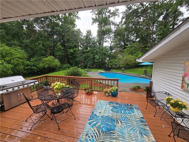 2637 Sunny Lane SE, Marietta, GA 30067